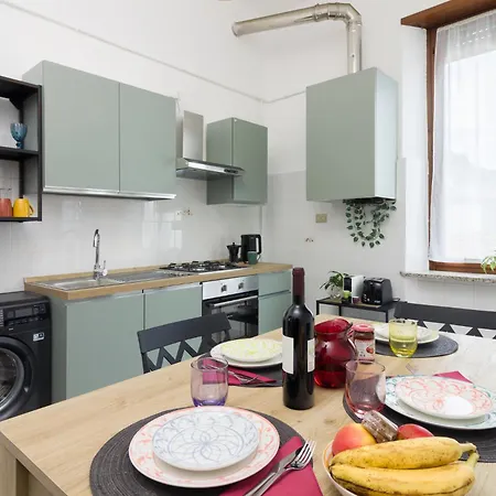 Big City Life - By Lorelake Holidays Como Exterior foto